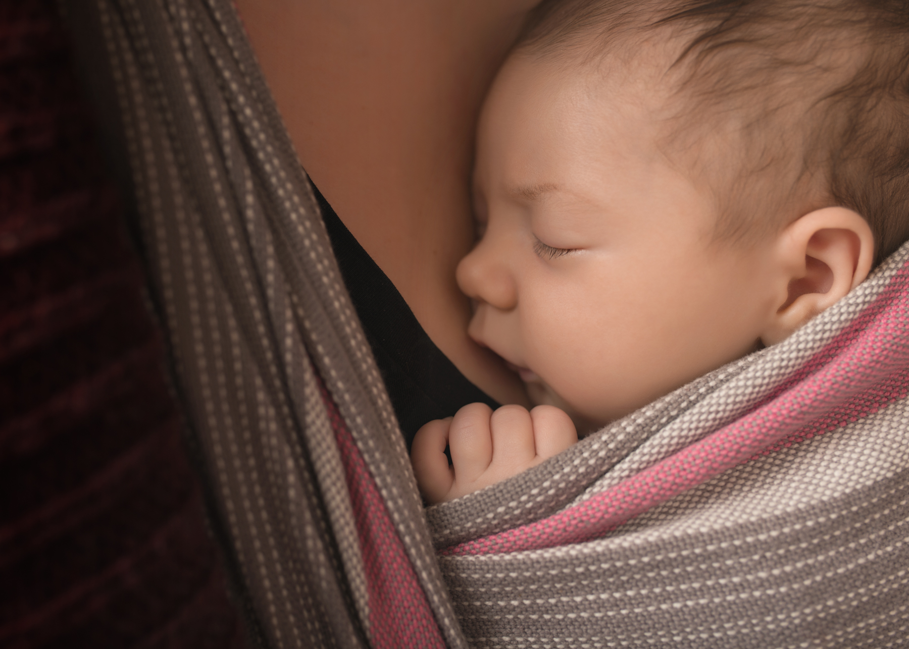 Newborn girl picture captured at the Rock Your Bump Red Deer 2016 trade fair in Red Deer, AB