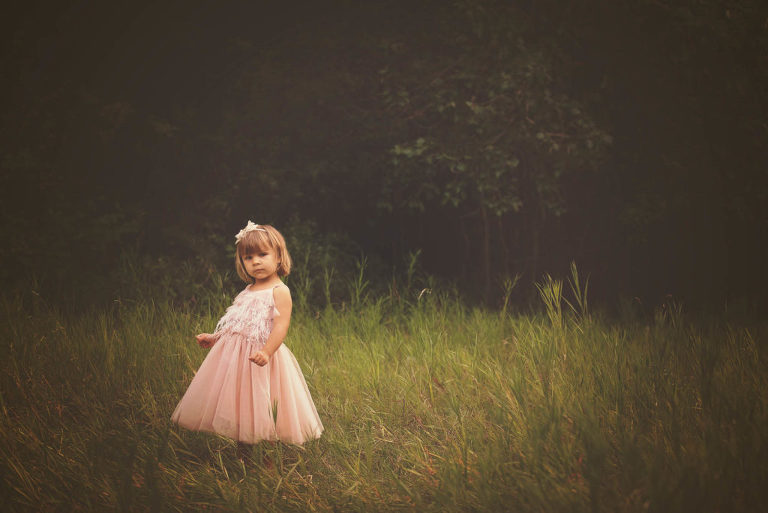 Red Deer Child Photographer Suzanne Taylor Photography photographs children in a way that captures their beauty and spirit in Alberta.